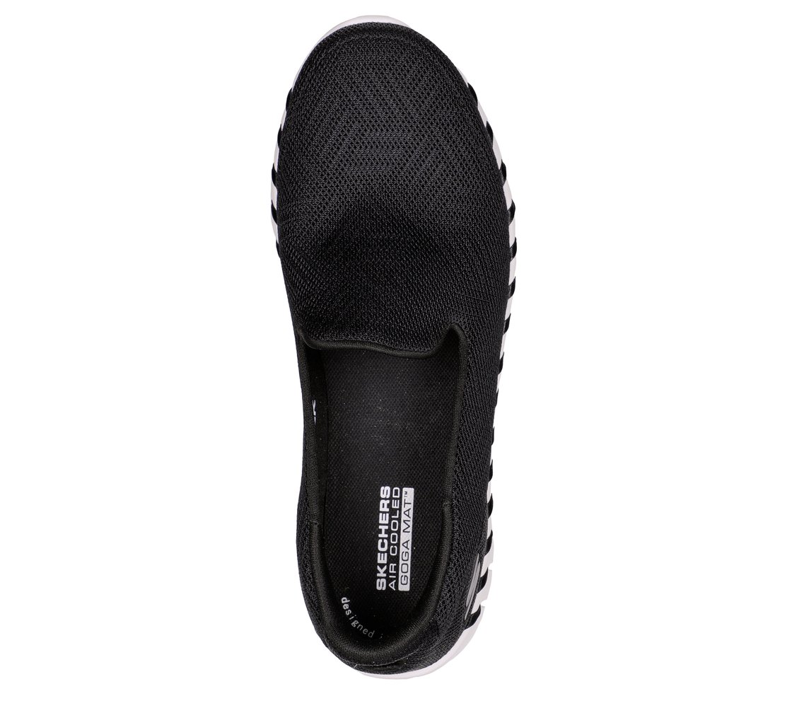 GO WALK SMART 2, BLACK/WHITE Footwear Top View