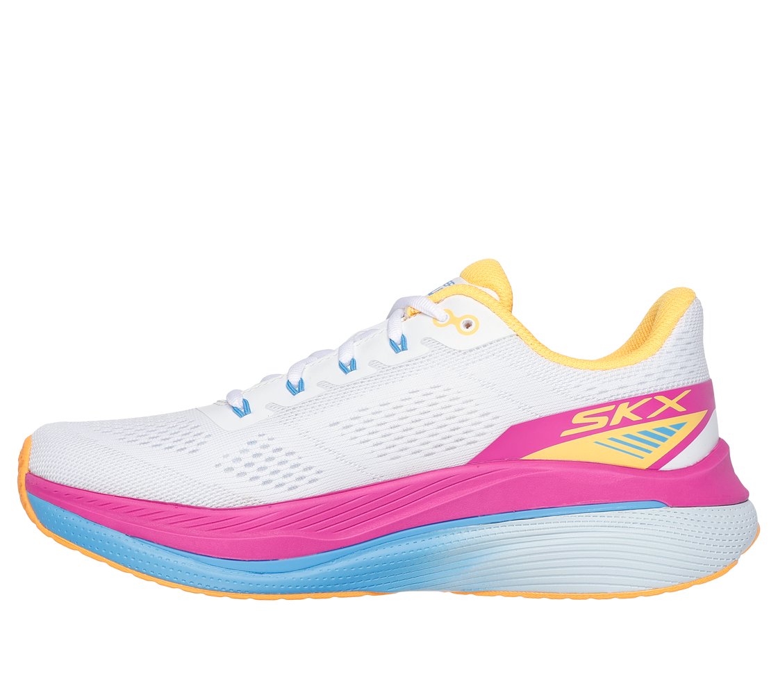 MAX CUSHIONING PROPULSION, WHITE ORANGE