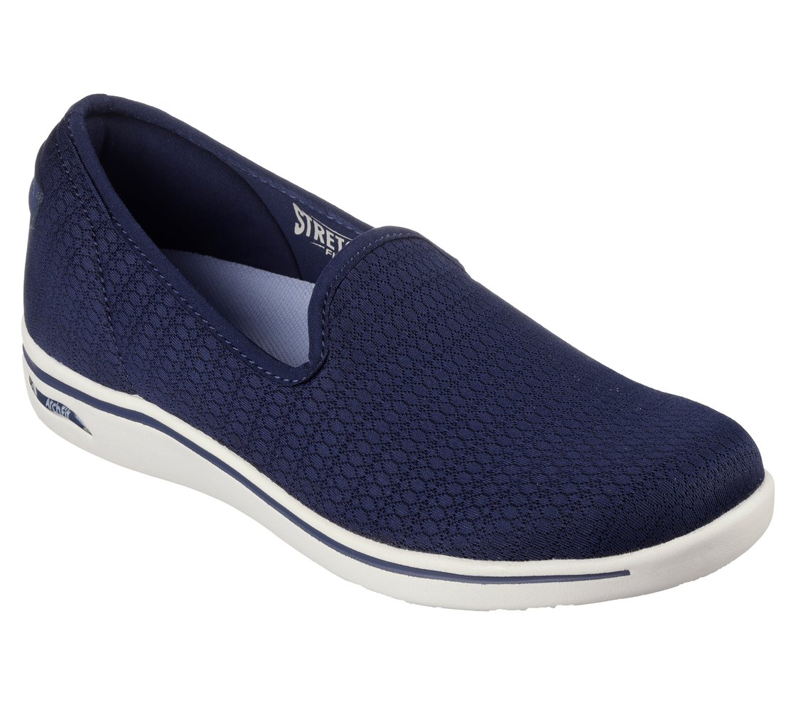 ARCH FIT UPLIFT, NNNAVY Footwear Right View