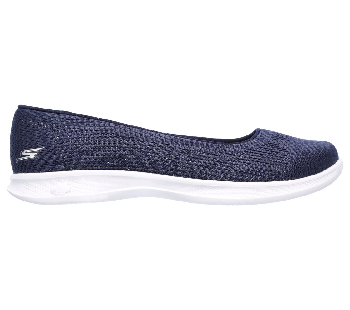 GO STEP LITE,  Footwear Right View
