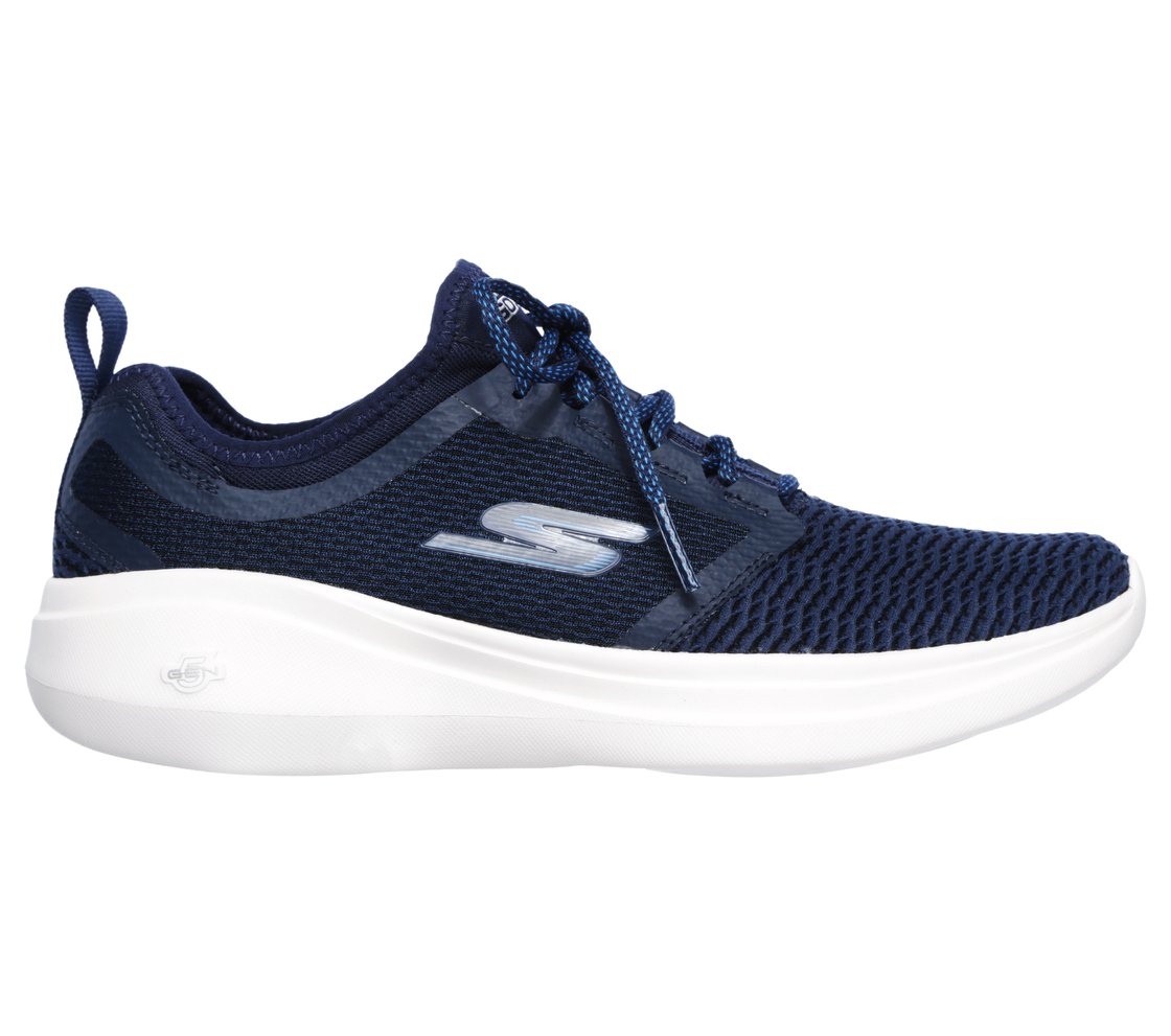GO RUN FAST -,  Footwear Right View