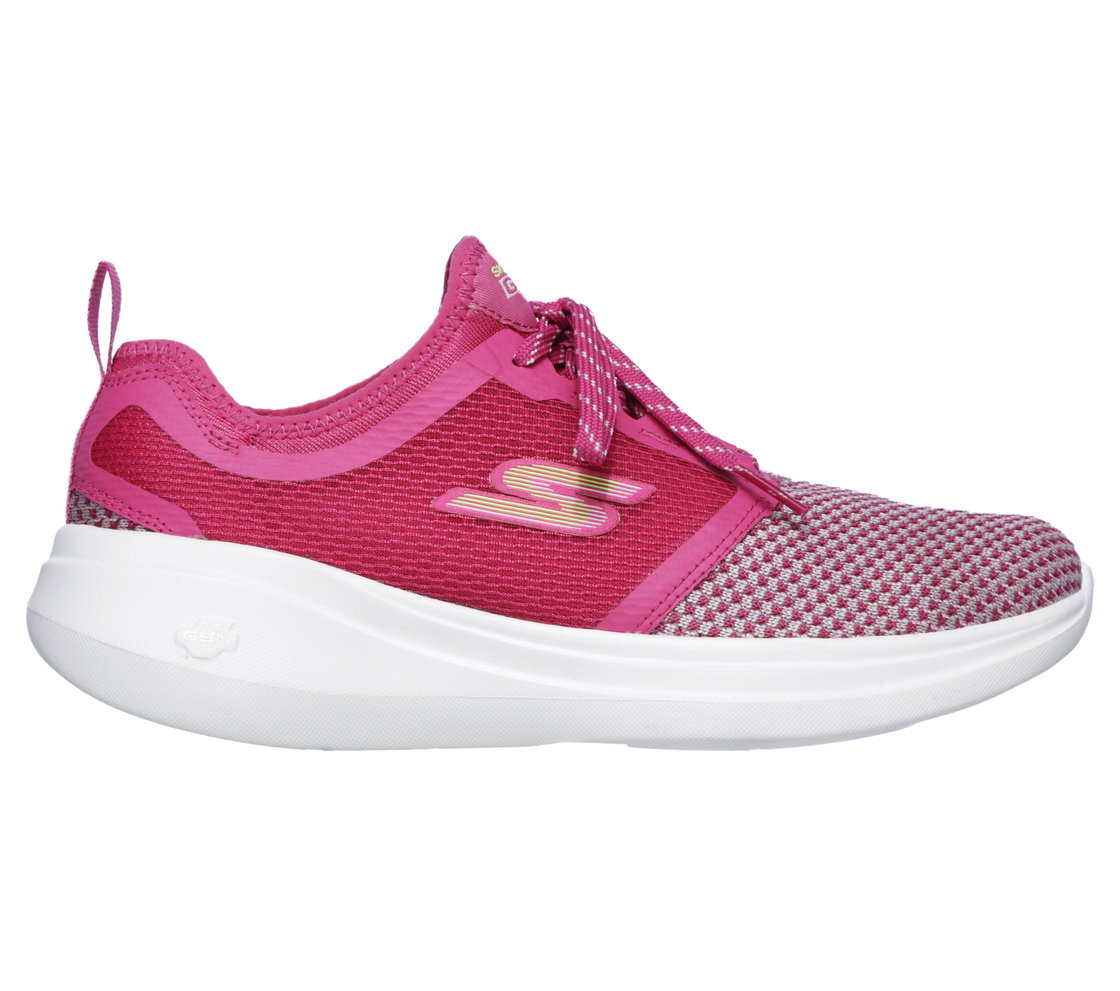 GO RUN FAST-INVIGORATE,  Footwear Right View