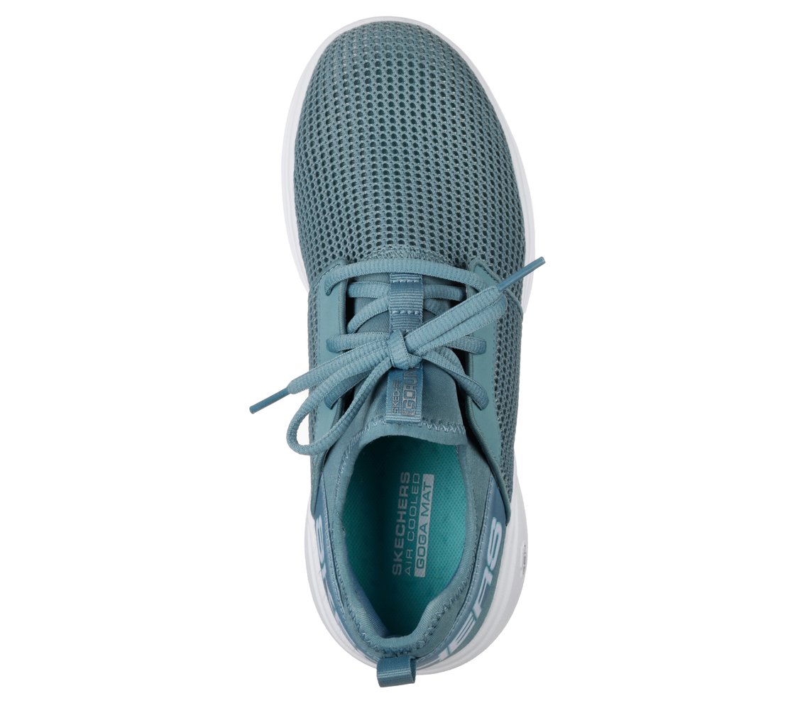 GO RUN FAST-VALOR,  Footwear Top View