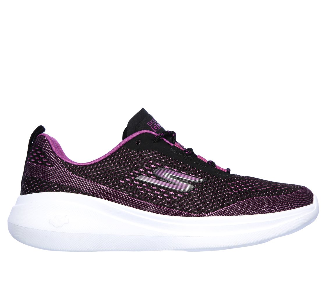 GO RUN FAST - LASER,  Footwear Lateral View