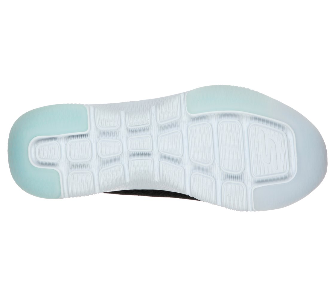 GO RUN TR- RETAIN,  Footwear Bottom View