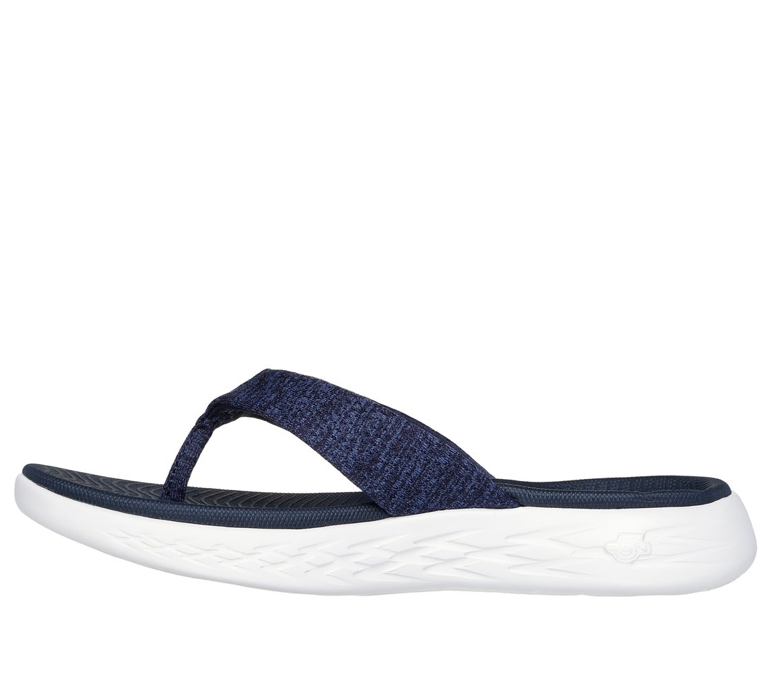 ON-THE-GO 600 - PREFERRED, NAVY/WHITE Footwear Left View