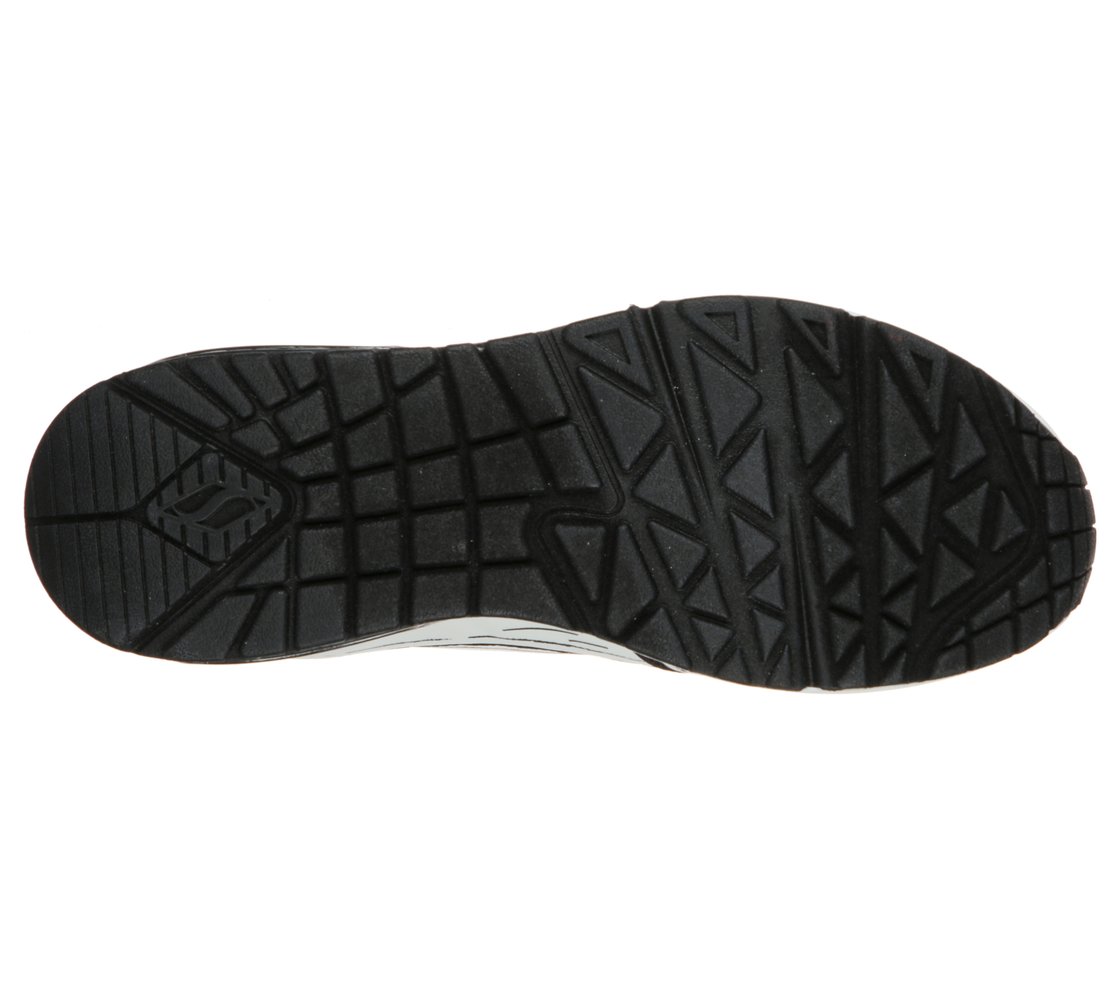 UNO - TIP OF HIS HAT,  Footwear Bottom View