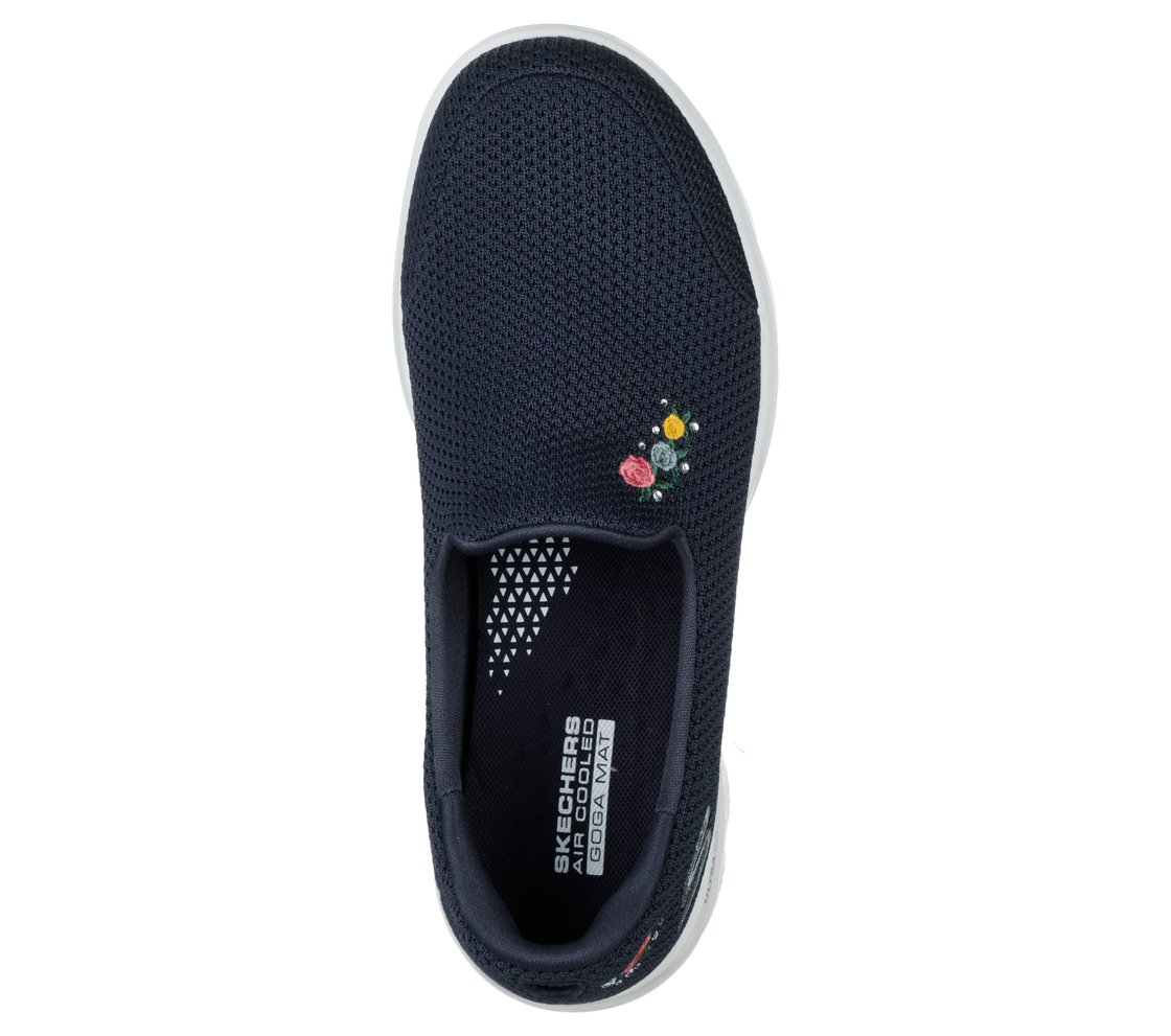 GO WALK EVOLUTION ULTRA-SATIS,  Footwear Top View