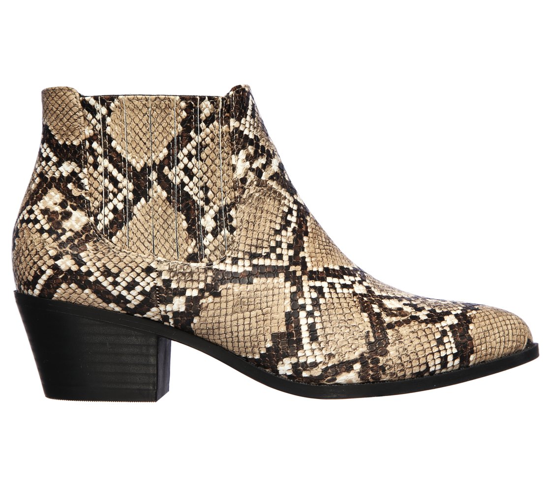 CRISTA,  Footwear Lateral View