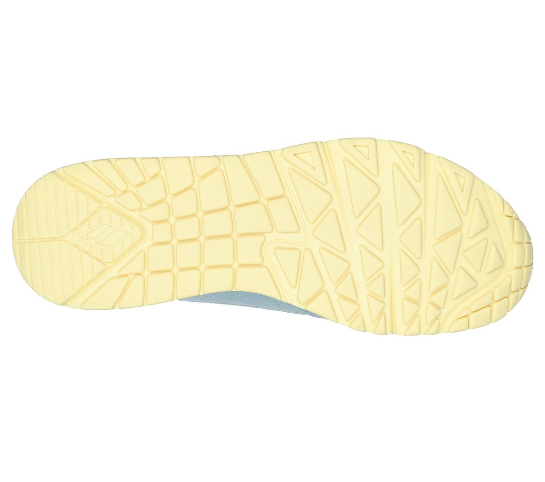 UNO - 2 MUCH FUN,  Footwear Bottom View