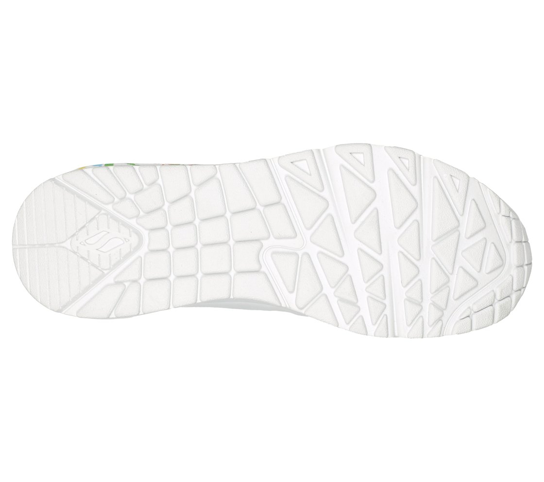 UNO - HIGHLIGHT LOVE,  Footwear Bottom View