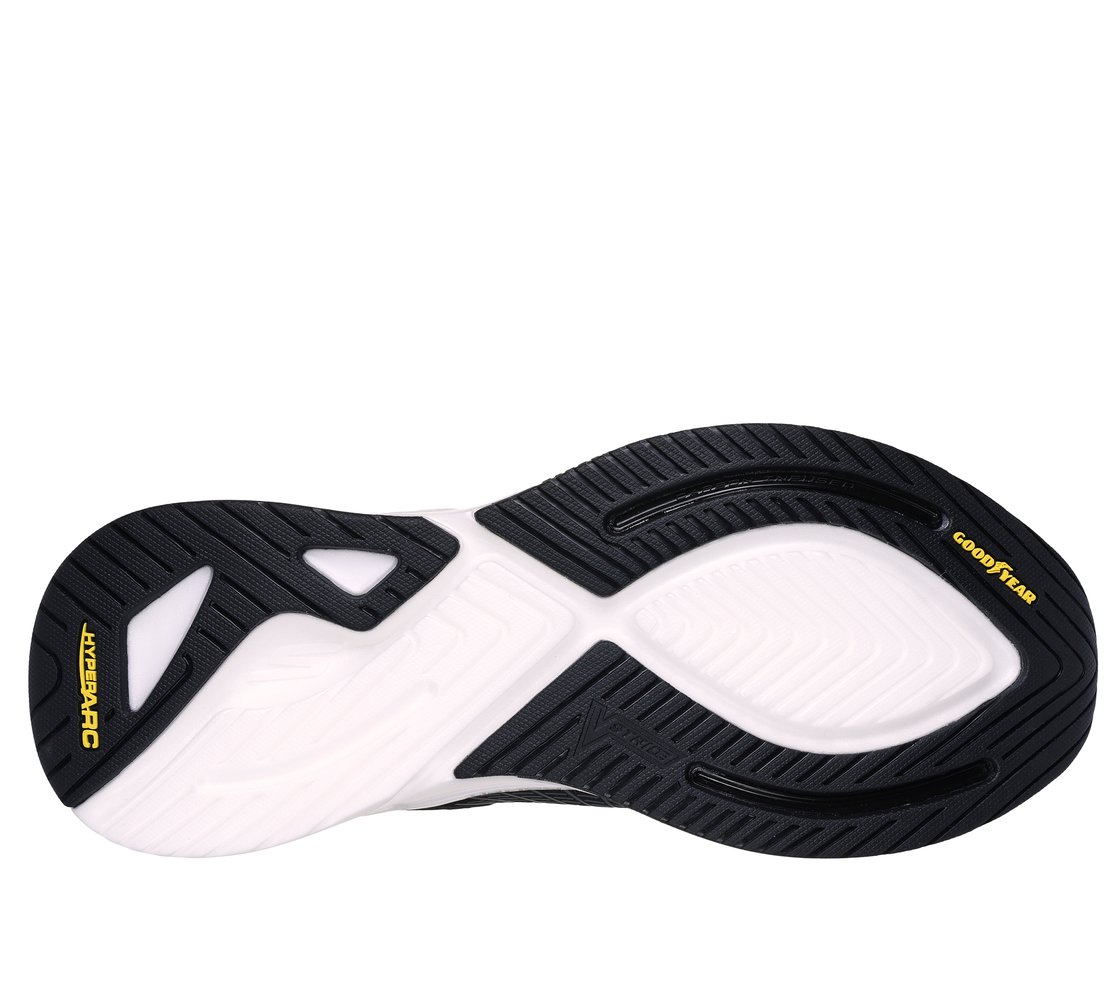 GO WALK DISTANCE WALKER - FUL, BLACK/WHITE Footwear Bottom View