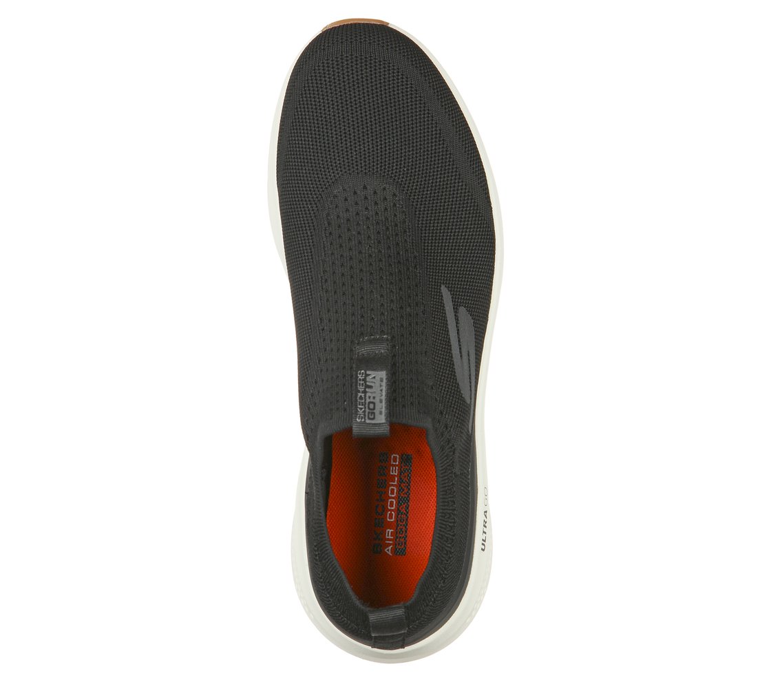 GO RUN ELEVATE - UPRAISE, BLACK/WHITE Footwear Top View
