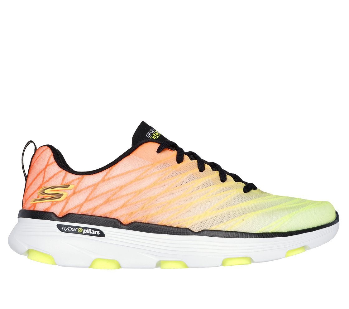 GO RUN 7.0 - EQUILATERAL, YELLOW/MULTI Footwear Lateral View