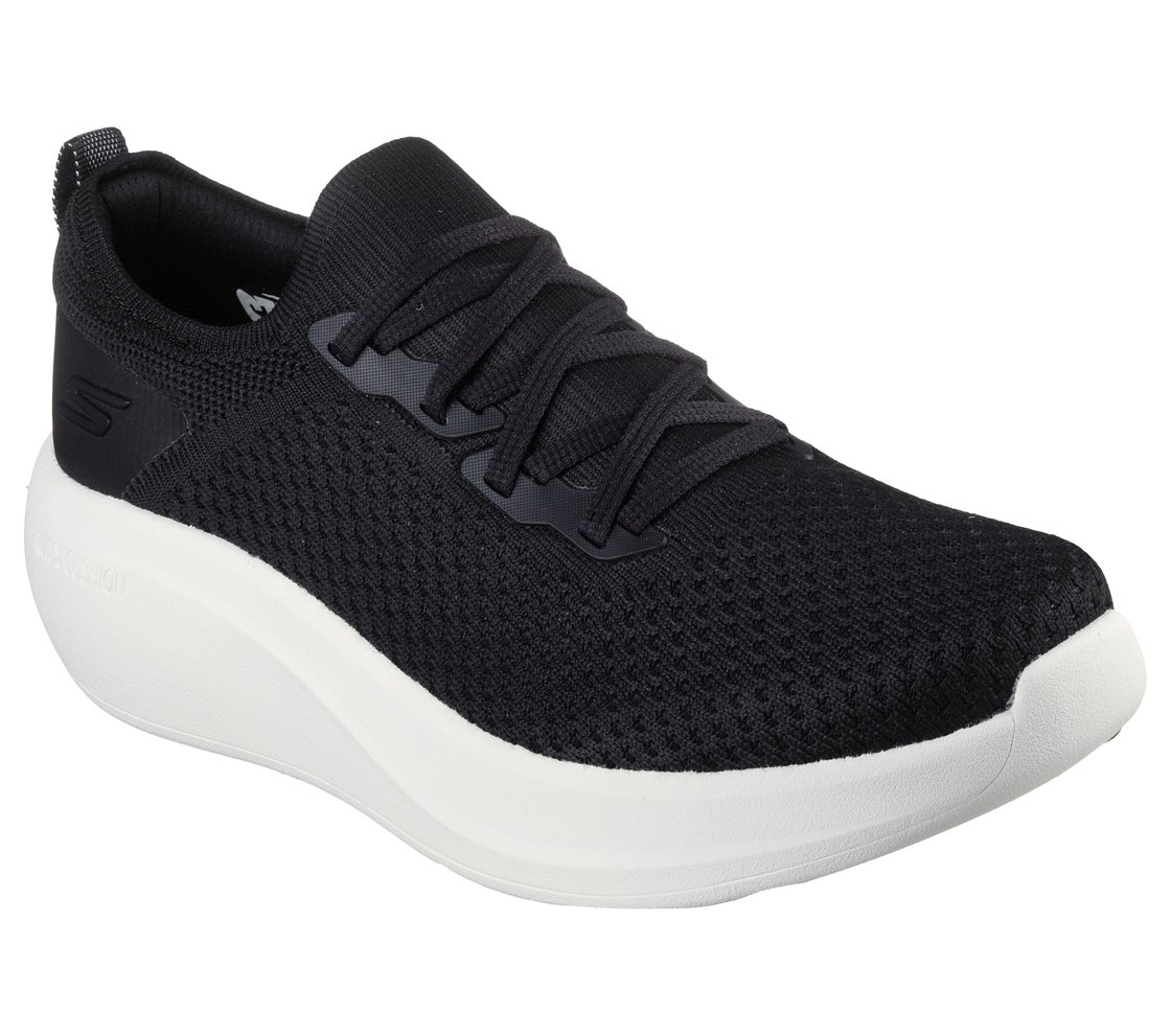 MAX CUSHIONING ESSENTIAL, BLACK/WHITE Footwear Right View