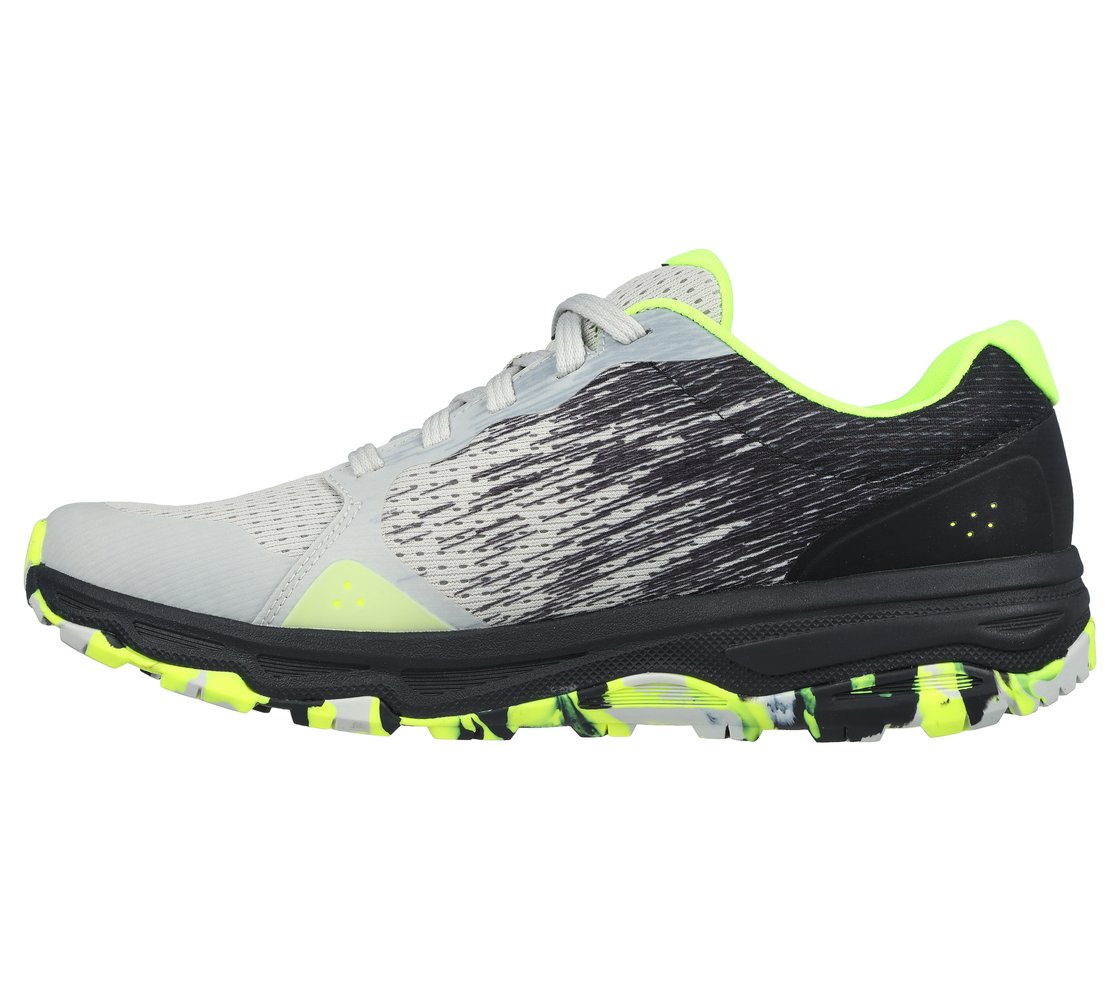 GO RUN TRAIL ALTITUDE-PHANTOM, GREY/LIME Footwear Left View
