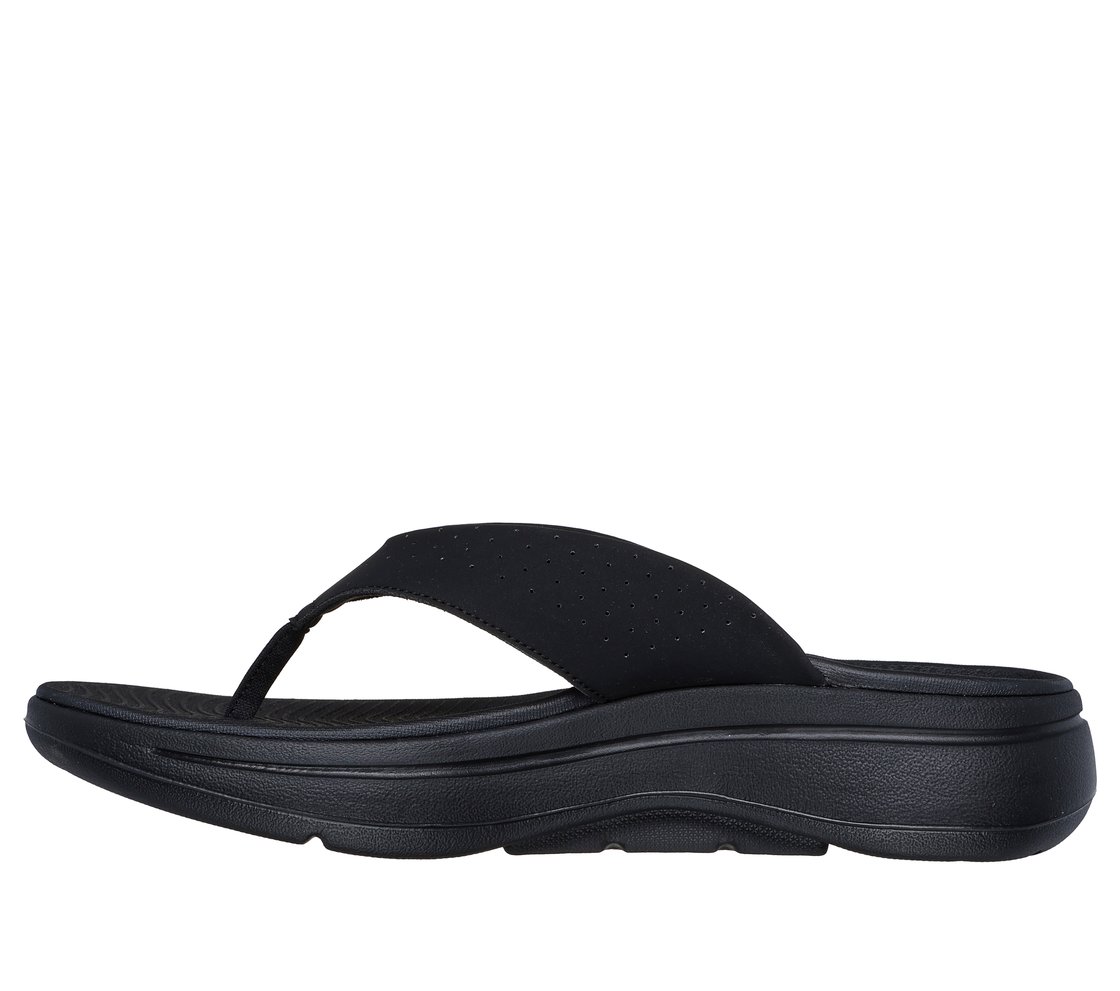 GO WALK ARCH FIT SANDAL - SURFA, BLACK Footwear Left View