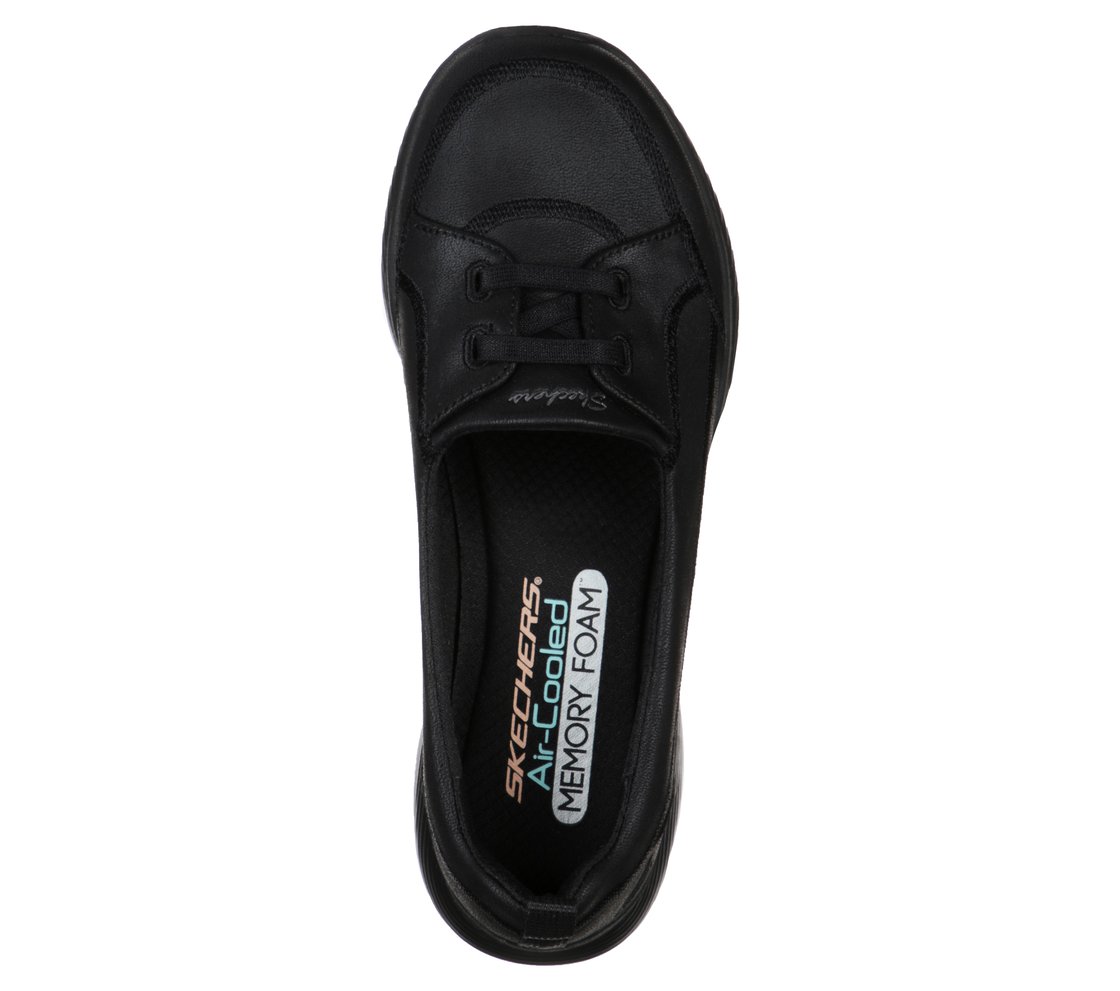 MICROBURST 2.0 - WORLD-CLASS,  Footwear Top View