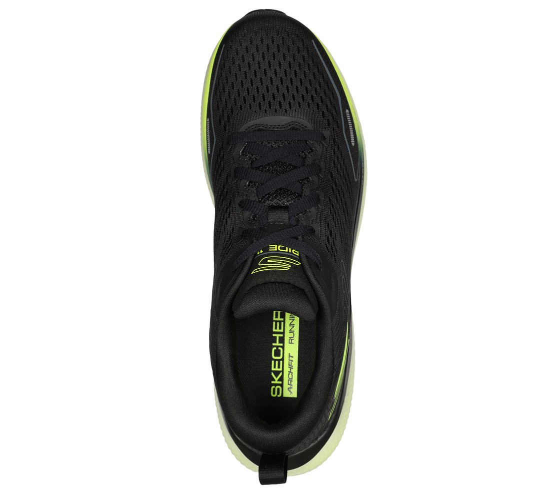 GO RUN RIDE 11, BLACK/WHITE Footwear Top View