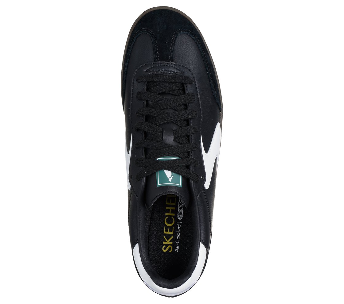 HOTSHOT - PYKE, BLACK/WHITE Footwear Top View