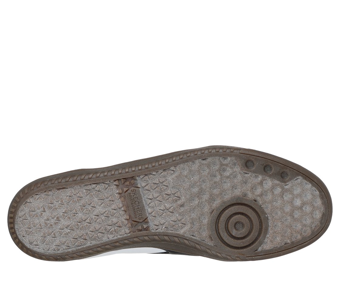 HOTSHOT - PYKE, WHITE BLACK Footwear Bottom View