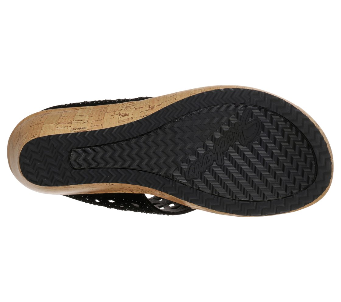 BEVERLEE - SUMMER VISIT,  Footwear Bottom View