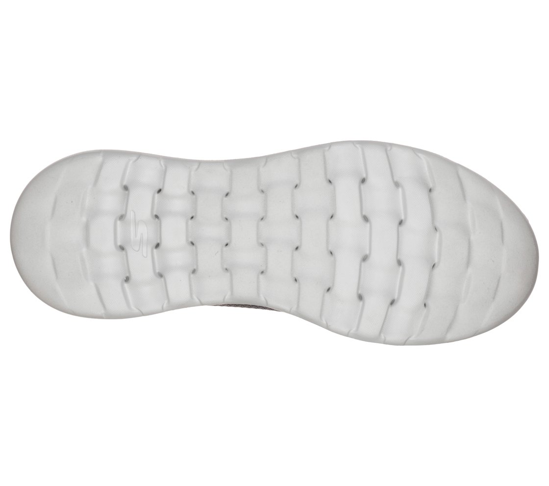 GO WALK MAX- EFFORT,  Footwear Bottom View