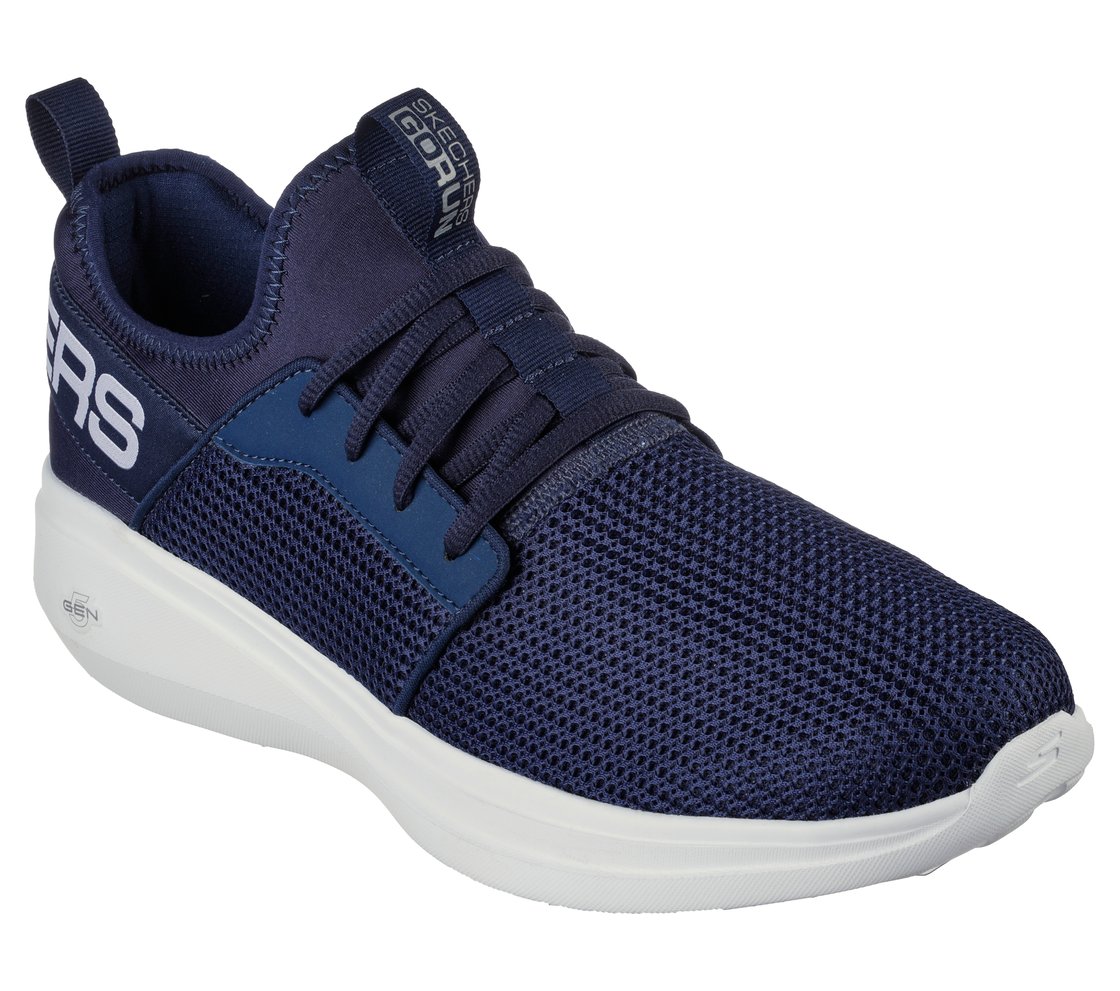 GO RUN FAST-VALOR,  Footwear Right View
