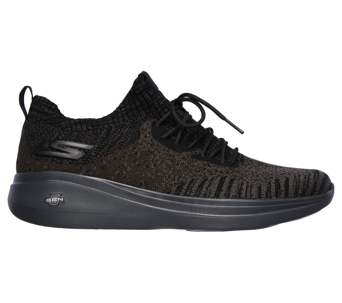 GO RUN FAST,  Footwear Right View