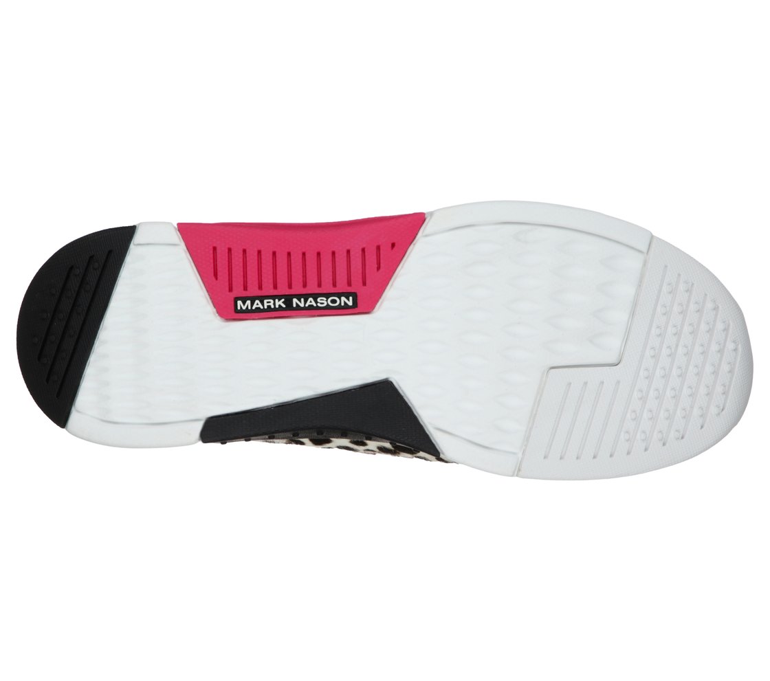 MODERN JOGGER - TRAILS,  Footwear Bottom View
