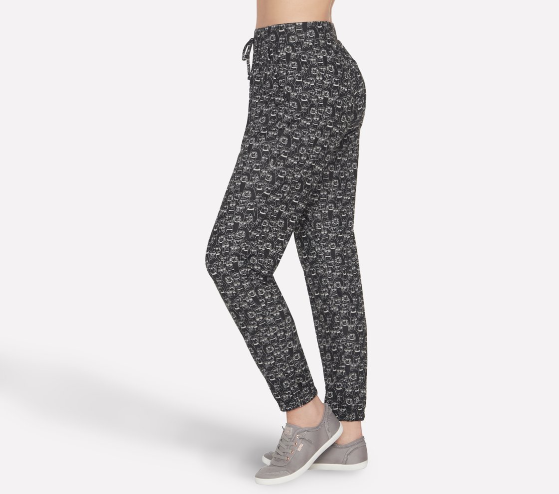HEART EYES PEACHY PAWS JOGGER, BBBBLACK Apparel Bottom View