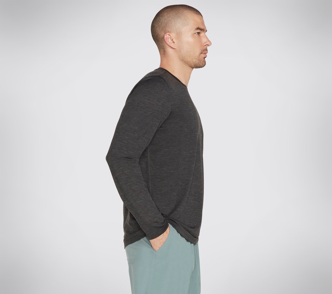 ON THE ROAD LS, BLACK/CHARCOAL Apparel Bottom View