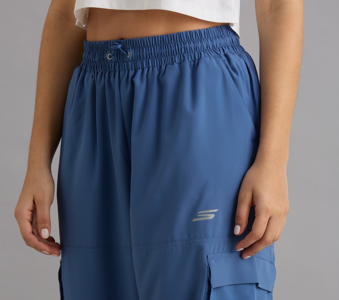 ACTIVE WOVEN JOGGER, WHITE/PERIWINKLE