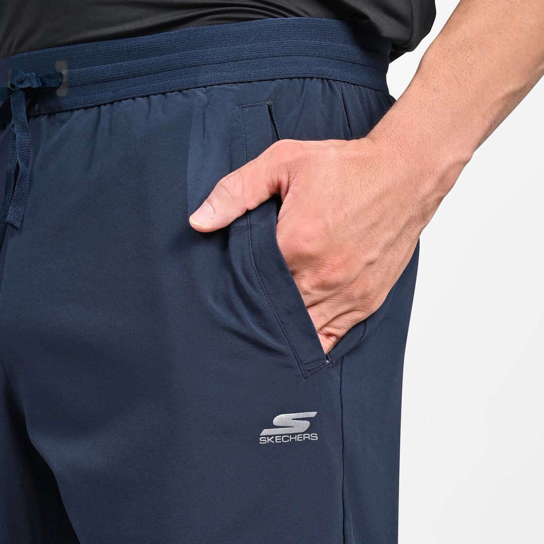 SKECHERS PERFORMANCE SHORTS, NNNAVY Apparel Right View