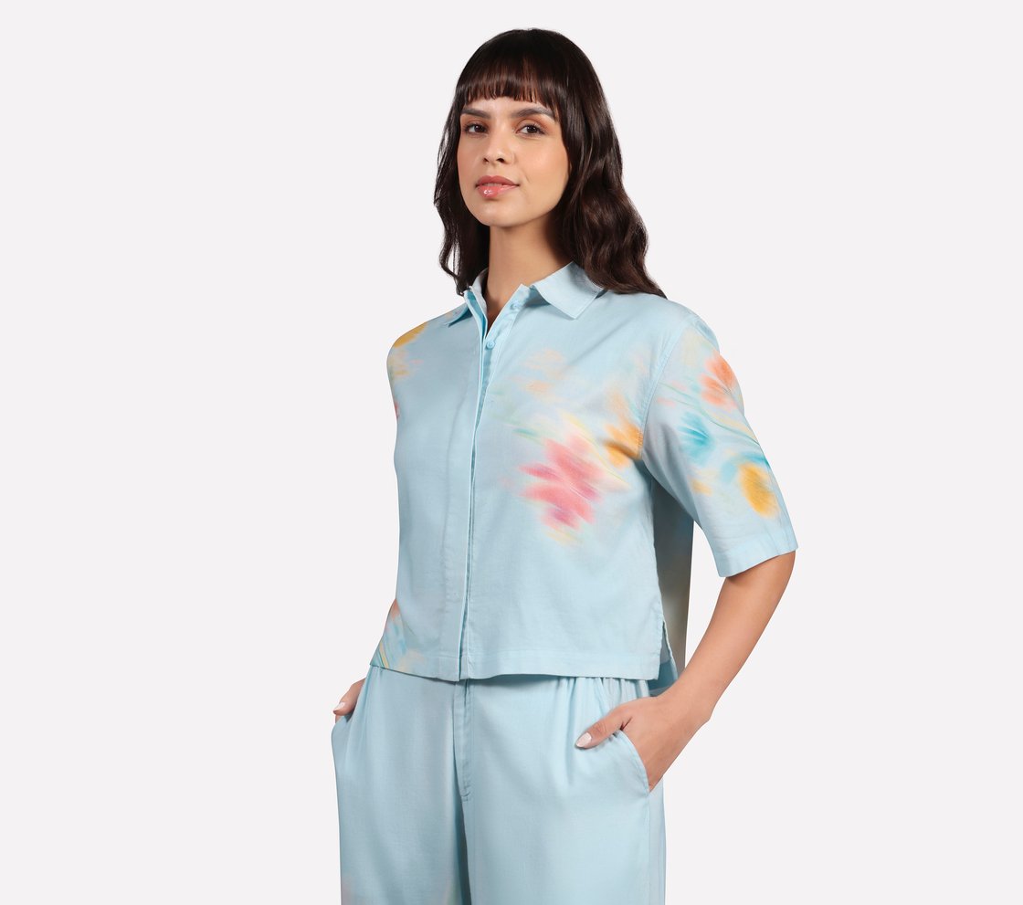 BLURRY FLORAL ALL OVER PRINT, WHITE/PINK/LIGHT BLUE Apparel Top View