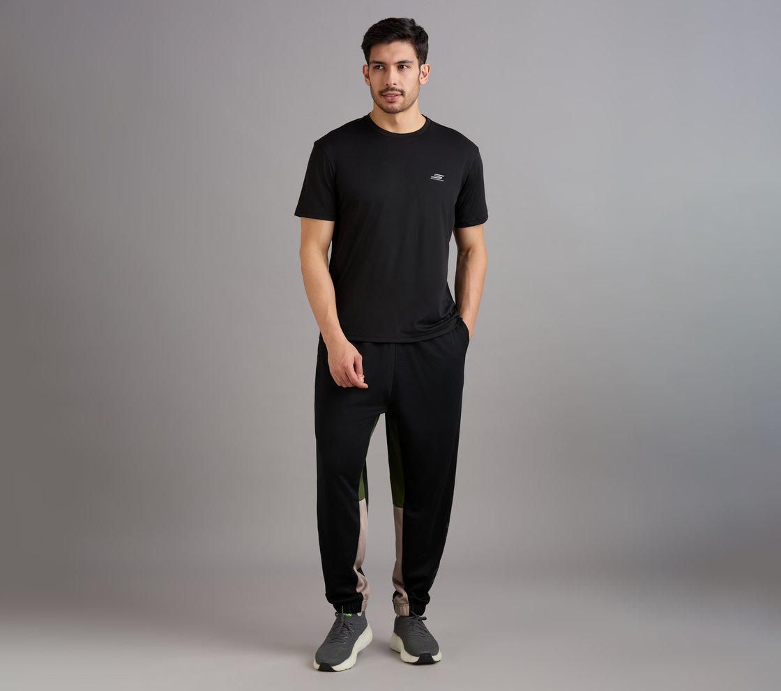 SS PERFORMANCE T-SHIRT, BBBBLACK Apparel Right View