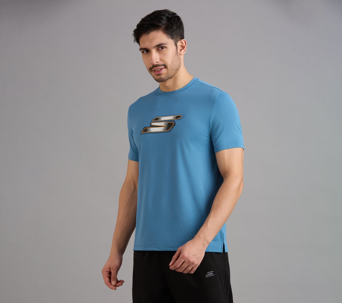 SKECHERS NEWSPRINT LOGO TEE, TAUPE/BLUE Apparel Top View