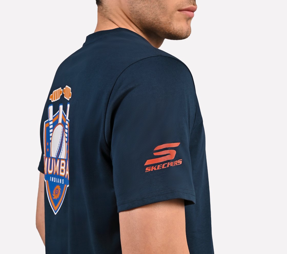 MUMBAI INDIANS: WICKET HD T-SHIRT, NAVY/PERIWINKLE Apparel Right View