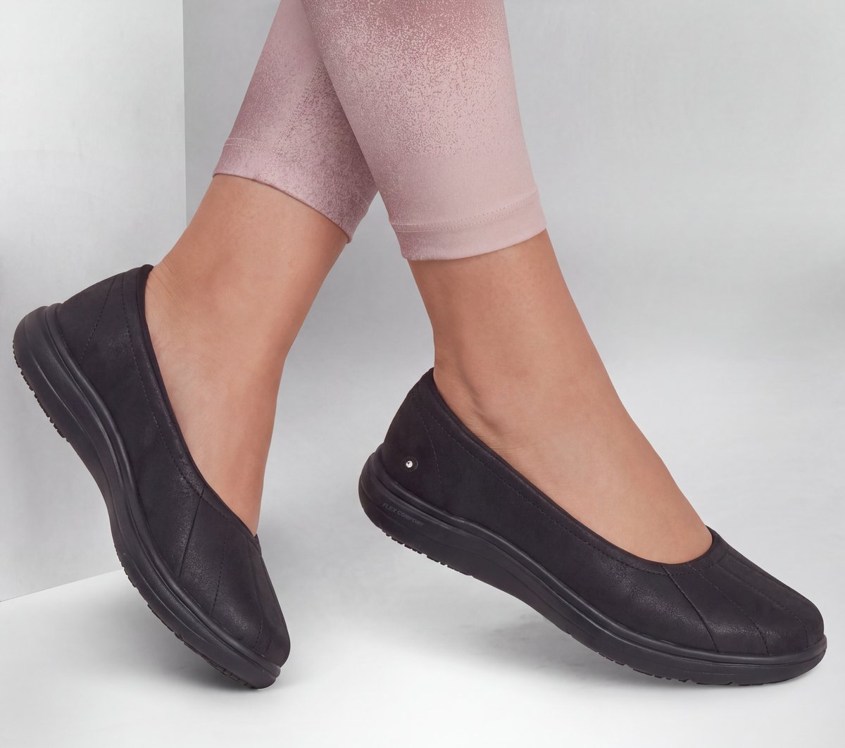Work Slip-Resistant: On-The-GO Flex Radiant - Kotia — BLACK