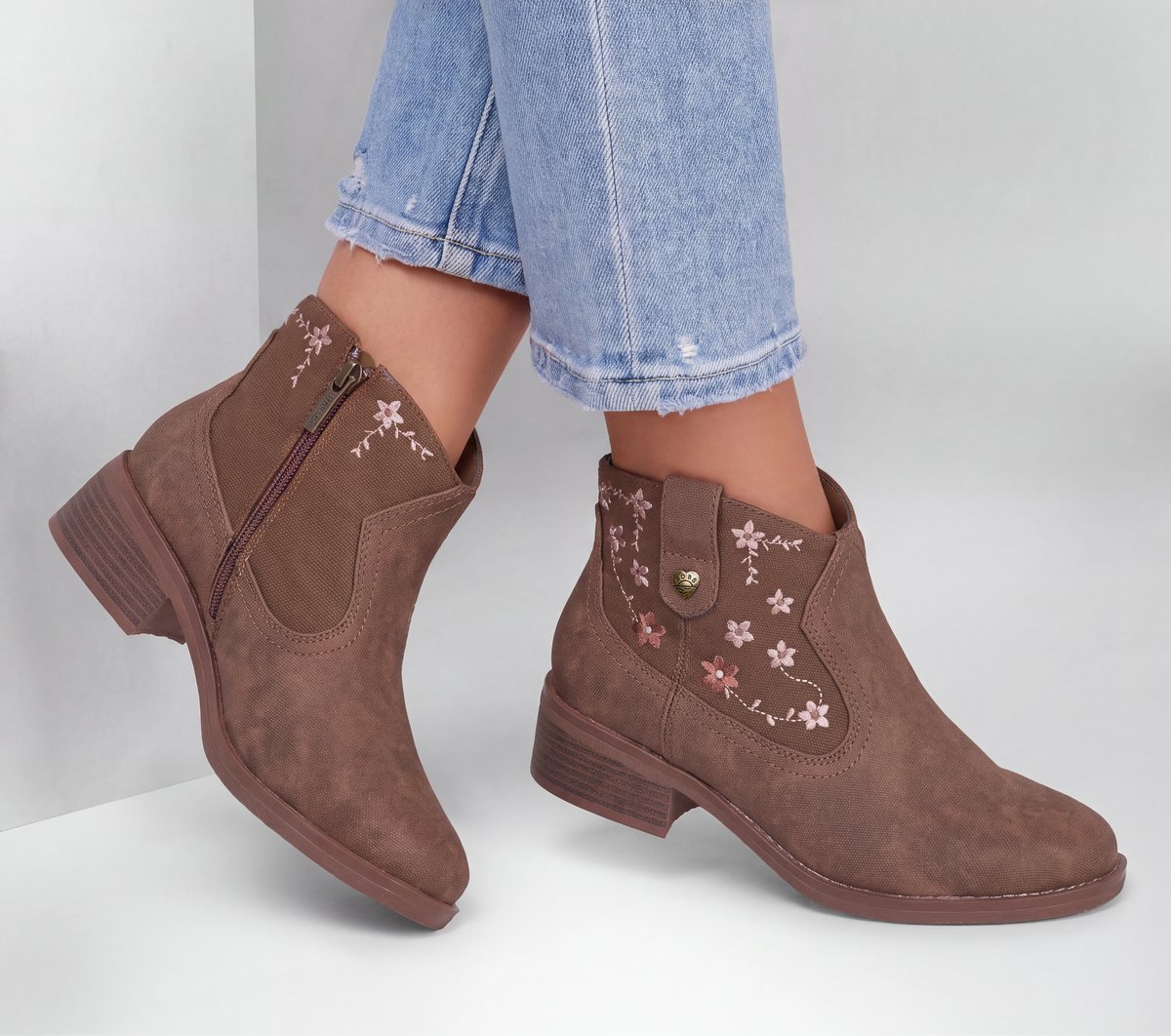 BOBS Wander Luxe - Blooming Walk — BROWN