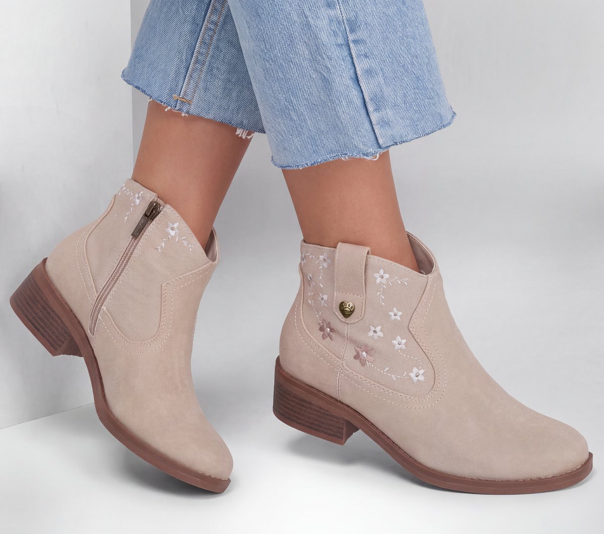 BOBS Wander Luxe - Blooming Walk — OFF WHITE