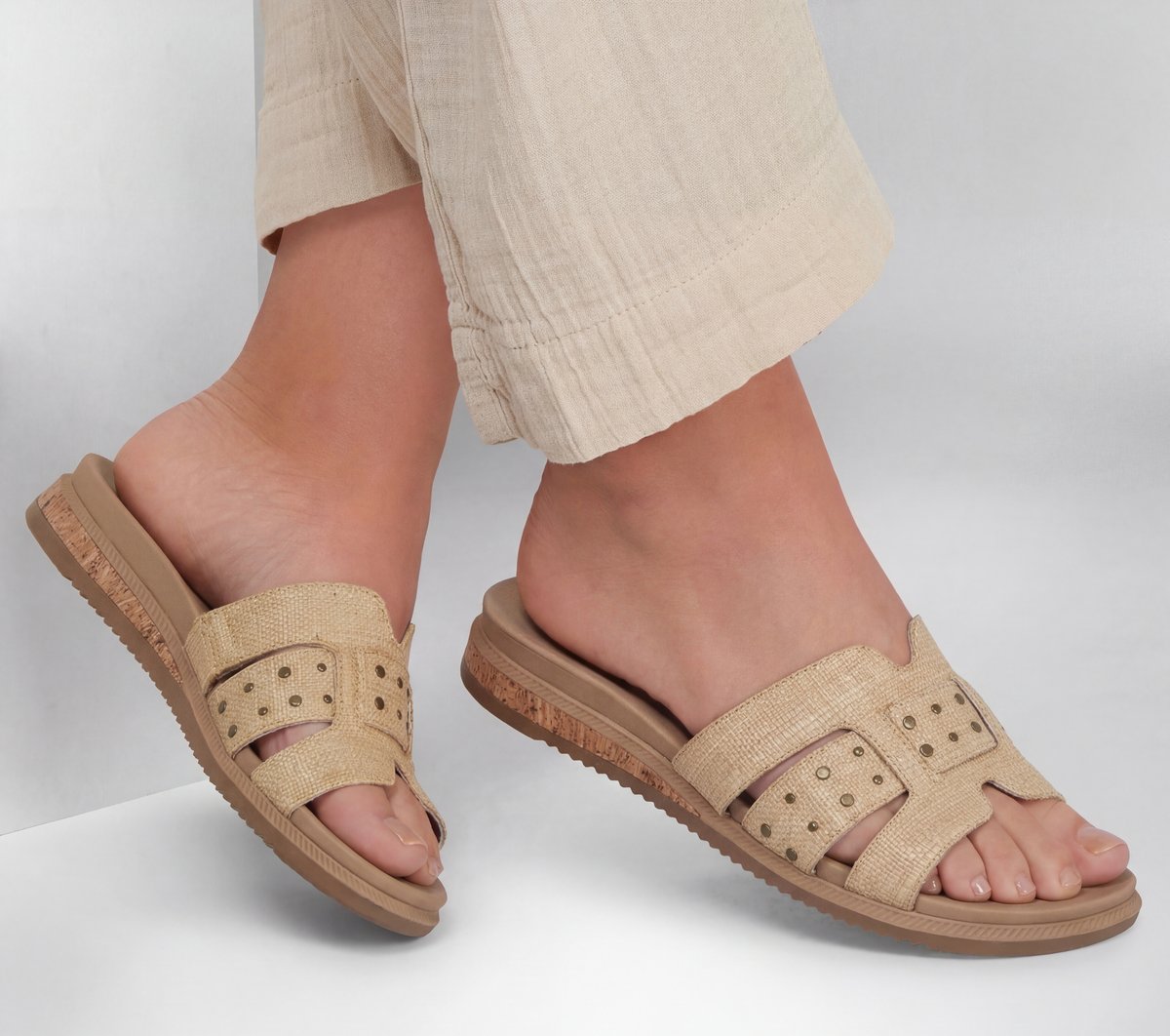 BOBS Desert Kiss Low - Sandy Stroll — NATURAL