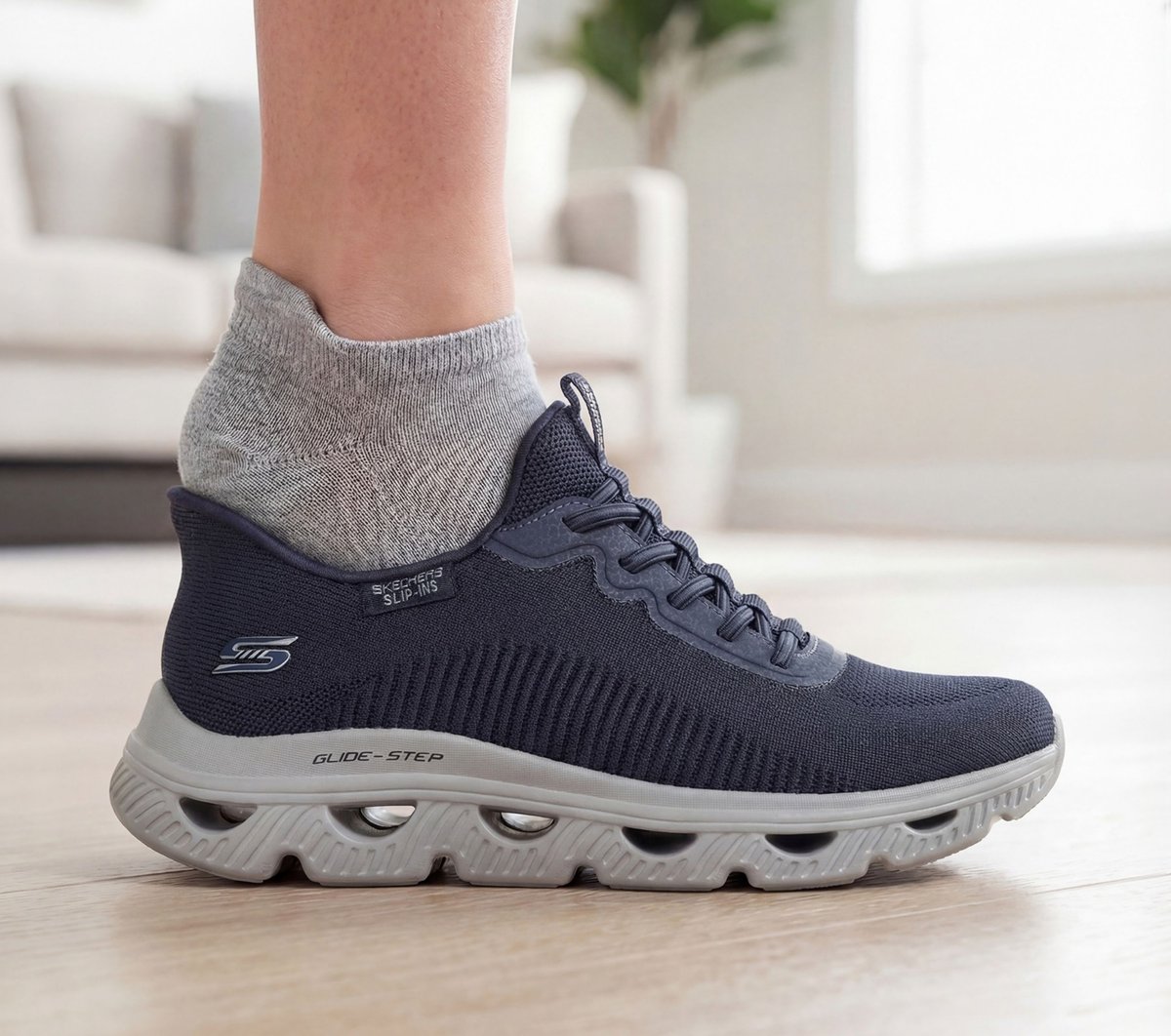 Skechers Slip-ins: BOBS Sport Arc Waves — DARK NAVY