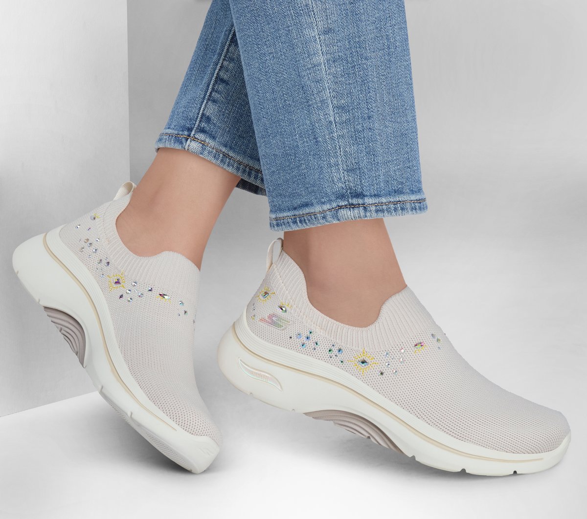 GO WALK Arch Fit 2.0 - Ayla — NATURAL
