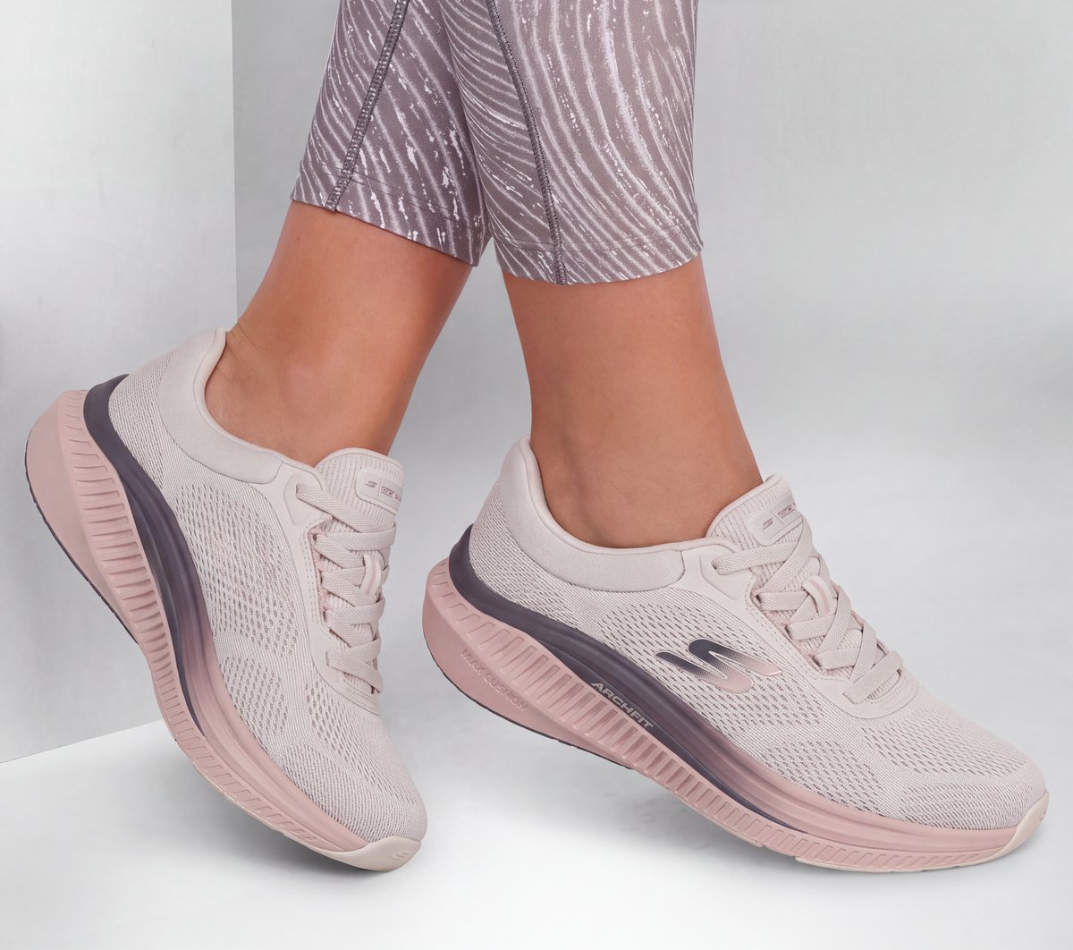 GO WALK Max Cushioning Arch Fit - Clare — NATURAL / PINK