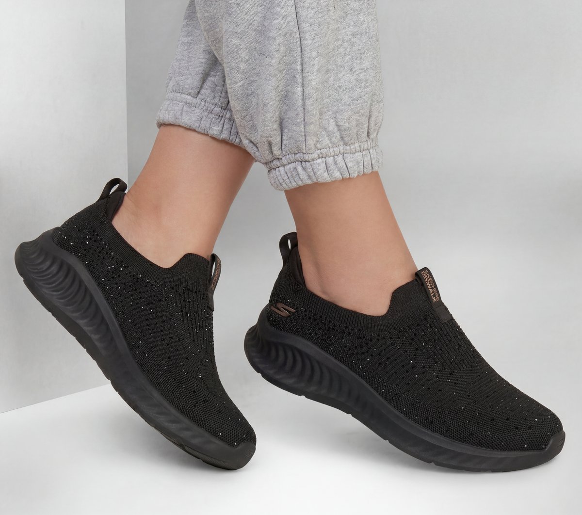 GO WALK Now - Lovely — BLACK