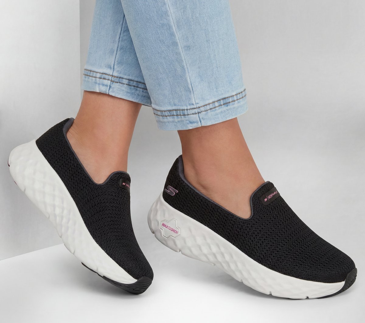 GO WALK Max Cushioning Flex