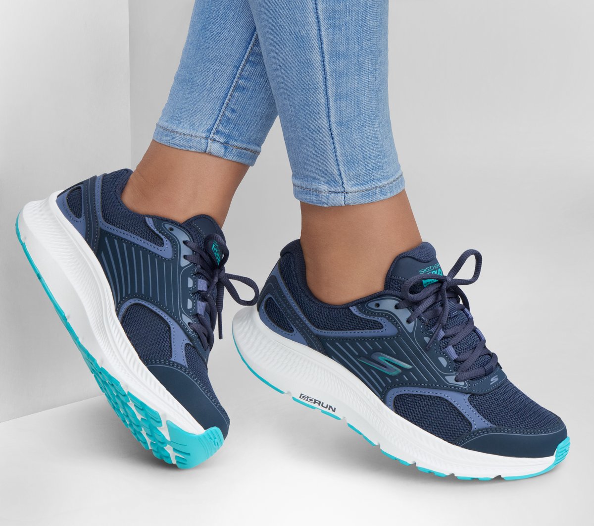 GO RUN Consistent 2.0 - Advantage — NAVY / BLUE