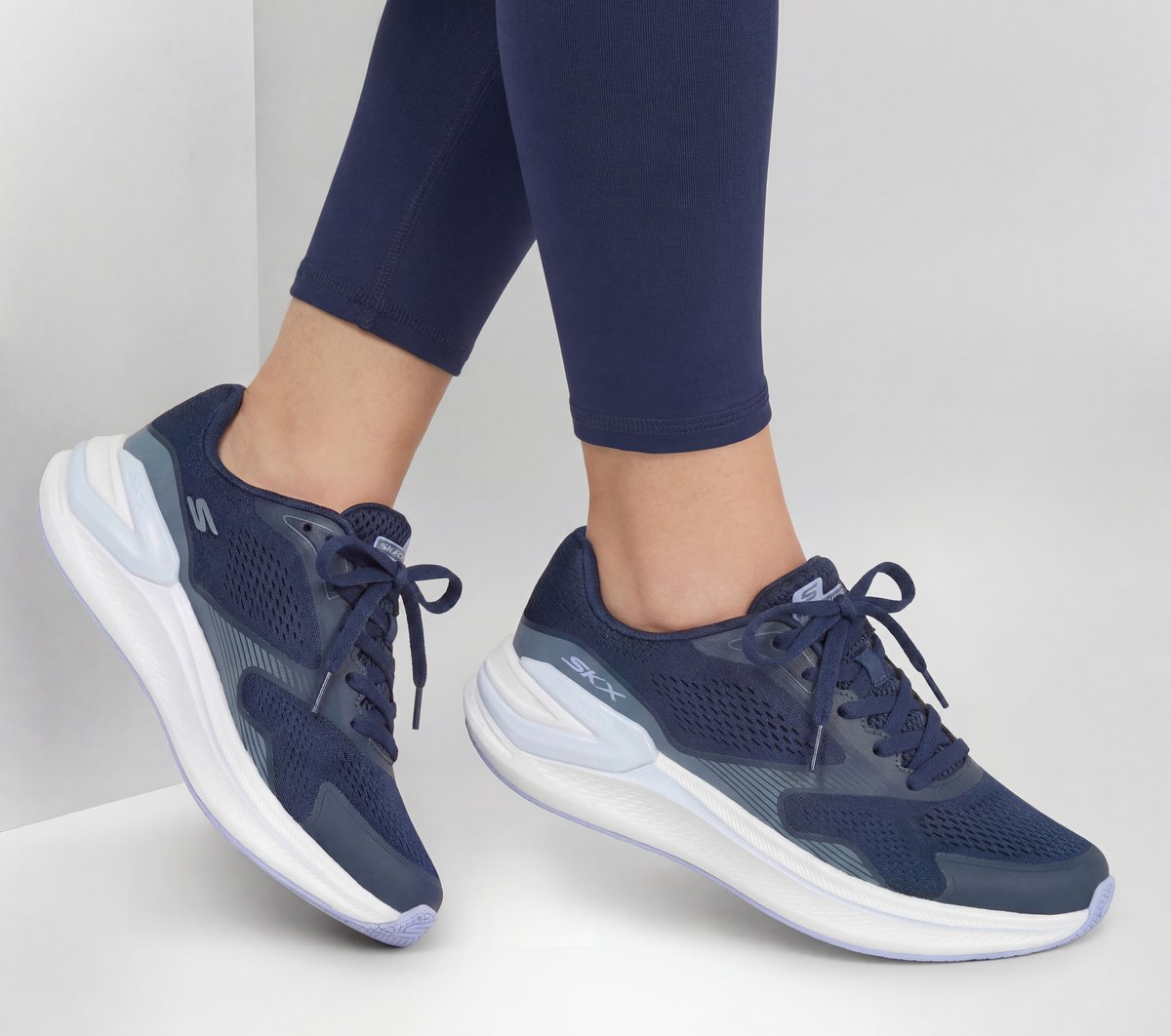 GO RUN Consistent Pro - Corus — NAVY