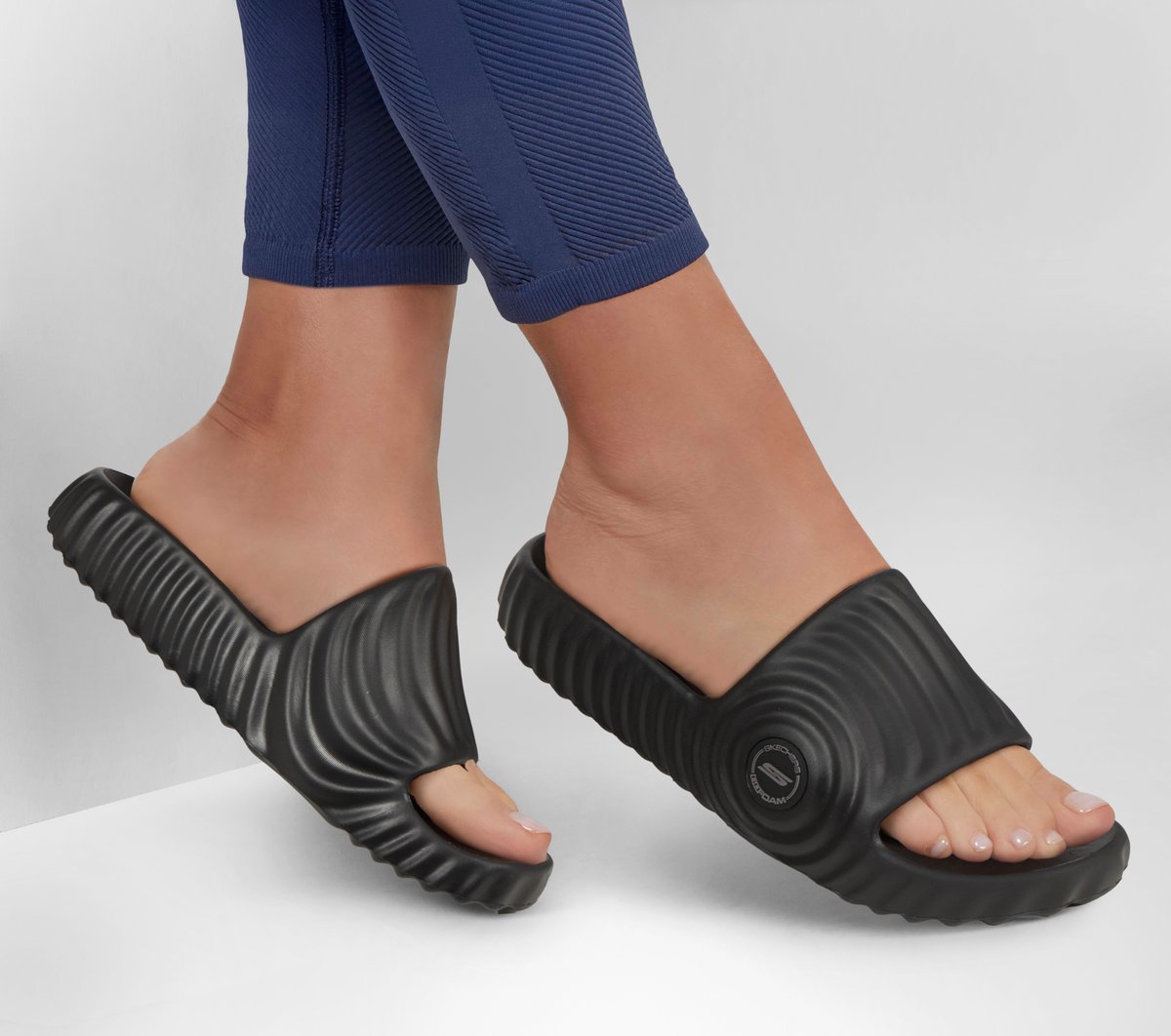 GO FOAM Arch Fit Craze - Kai — BLACK